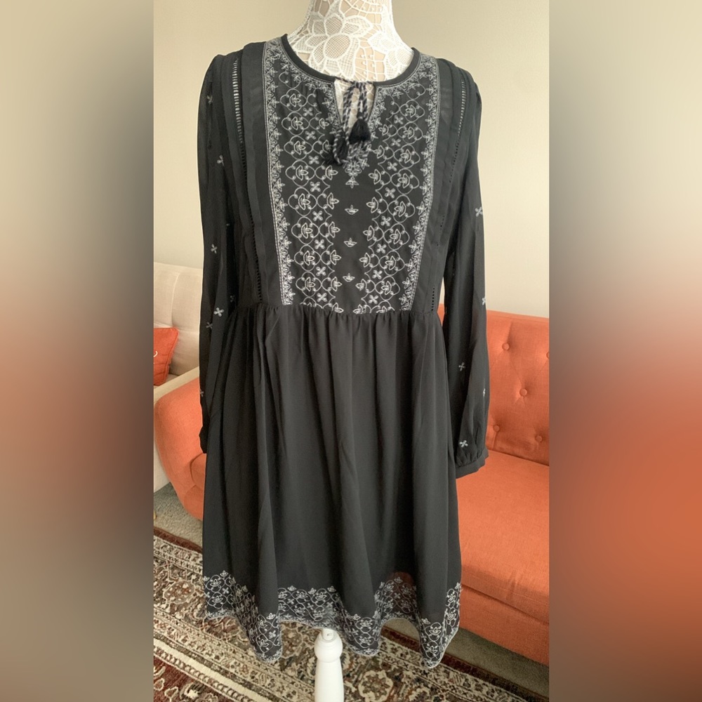Black vintage dress